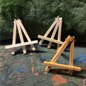 Mini Wooden Easels Set